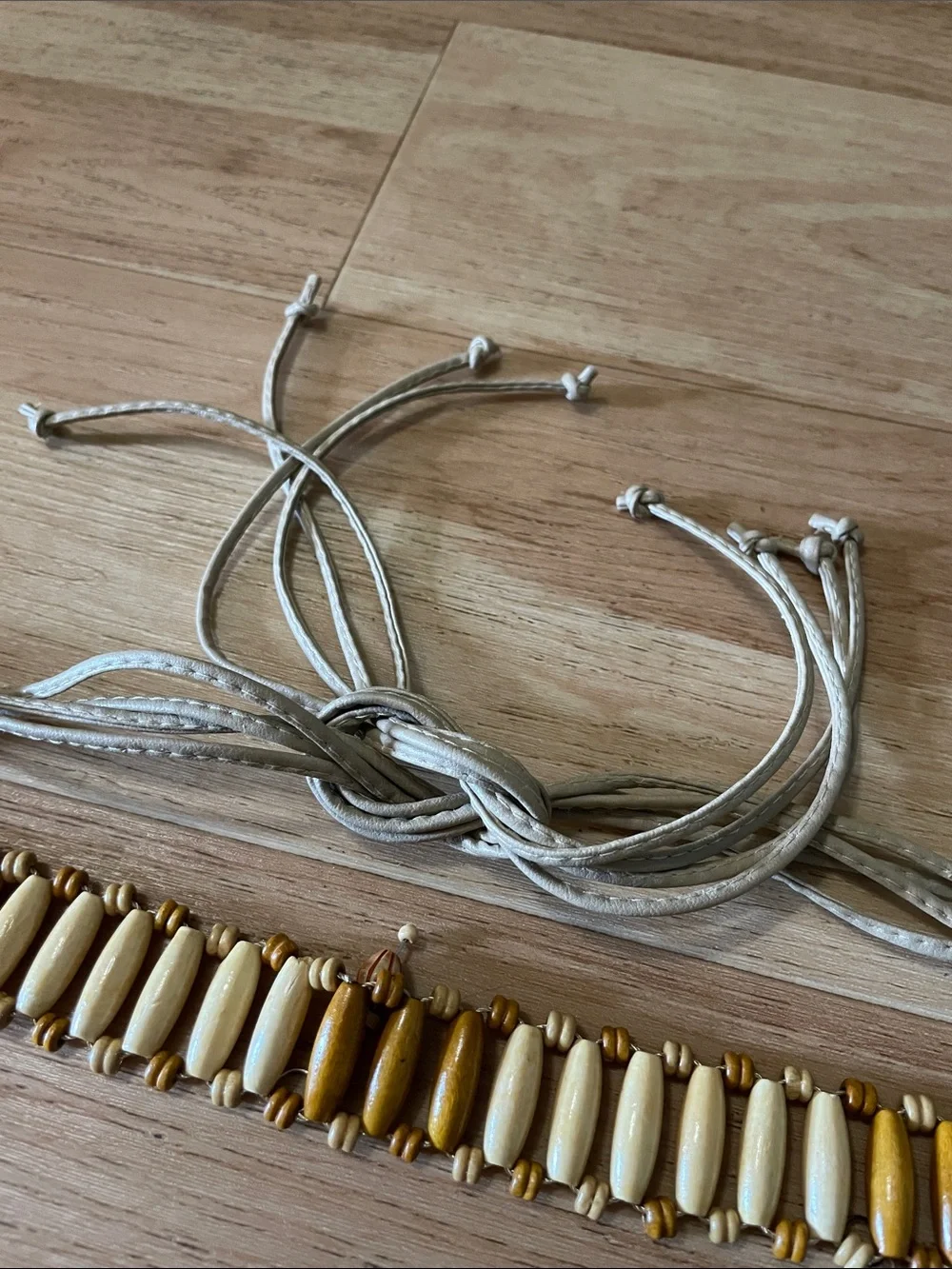 Beaded Adjustable Waist Belt in Ivory and Amber